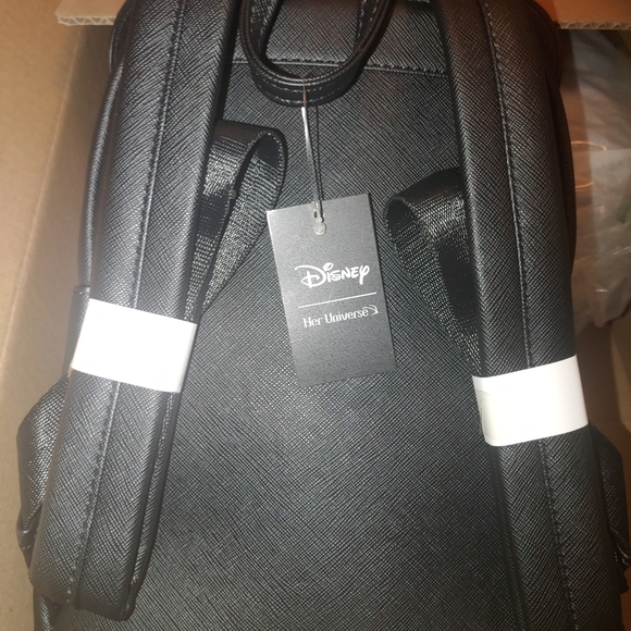 Mickey mouse mummy back back her universe - Picture 2 of 11